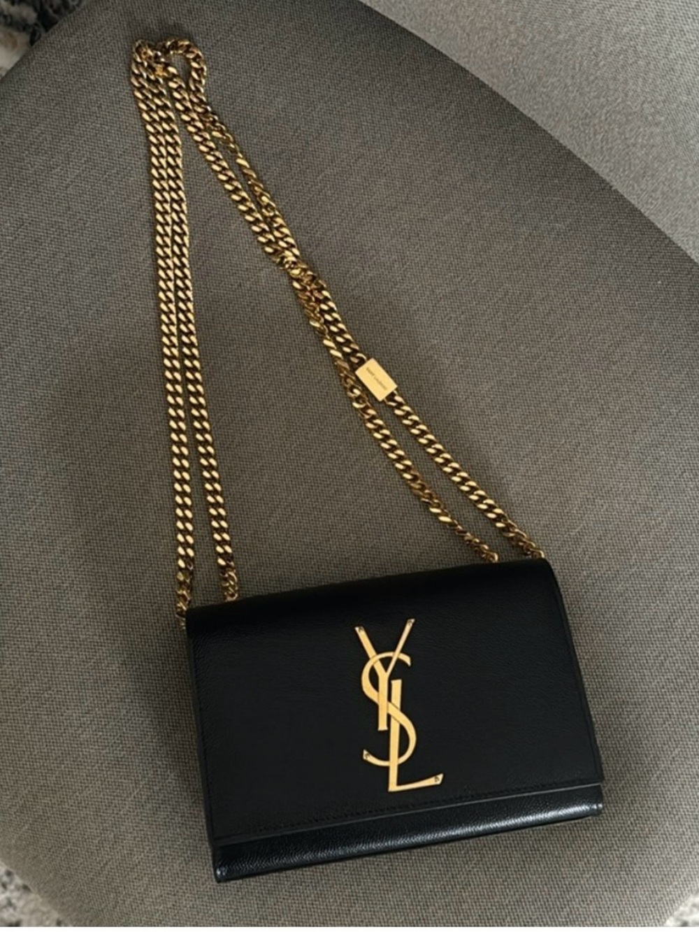 Saint Laurent Black Leather Wallet-On-Chain with Gold YSL Logo - Picture 2 of 10